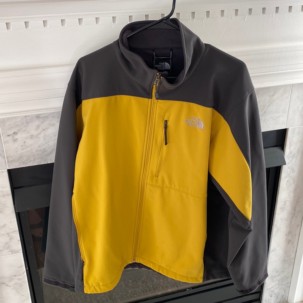 Men’s North Face Apex Chromium Thermal Jacket - XL - Yellow/Gray